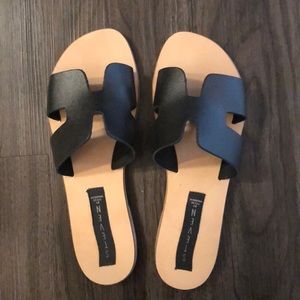 Black Steve Madden Greece Sandals
